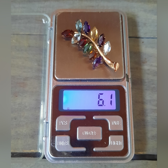 Vintage 18K Yellow Gold Custom Leaf Design Multi Coloured Gemstones Brooch - Picture 16 of 16